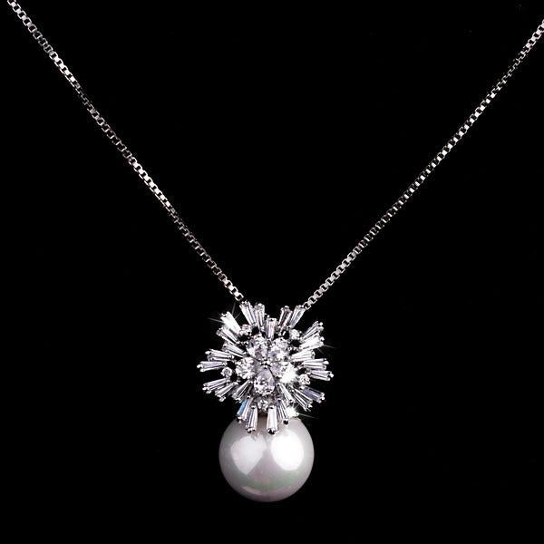 Pearl Zircon Necklace – Elegant Luxury Women’s Jewelry with Sparkling Design