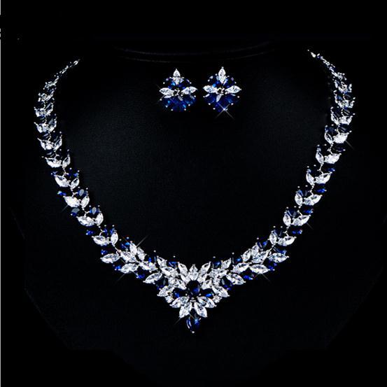 Elegant Zircon Flower Stud Necklace Set Sparkling Luxury Jewelry for Women