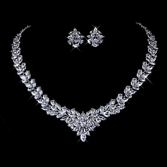 Elegant Zircon Flower Stud Necklace Set Sparkling Luxury Jewelry for Women