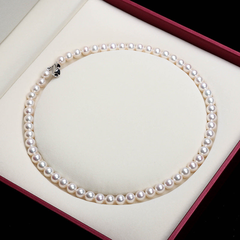 Elegant Pearl Necklace for Women – Minimalist Timeless Jewelry